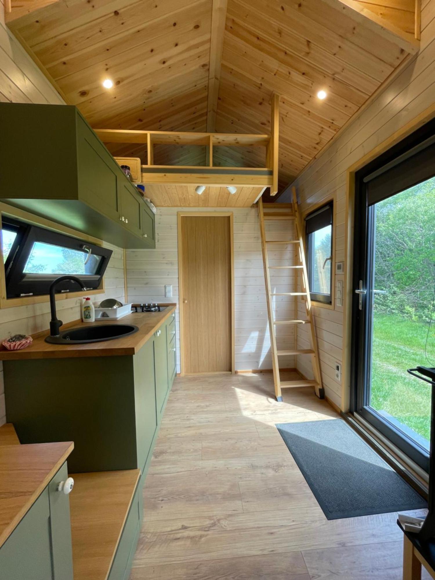 Chalet Tiny